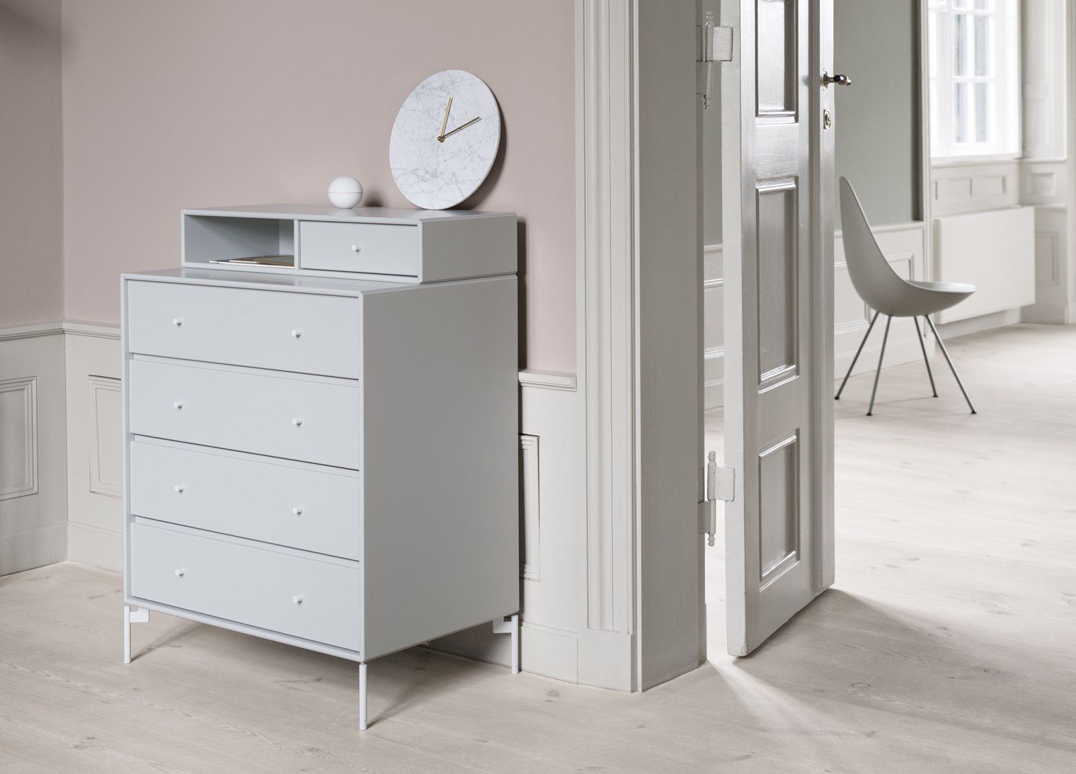 Montana Keep Chest Of Drawers With 3 Cm Plinth, New White