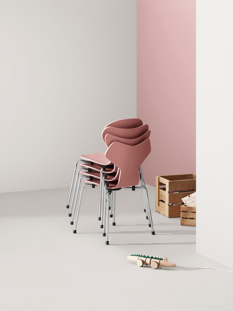 Fritz Hansen 3101 Children's Ant Chair, Colored Veneer Ash/Wild Rose